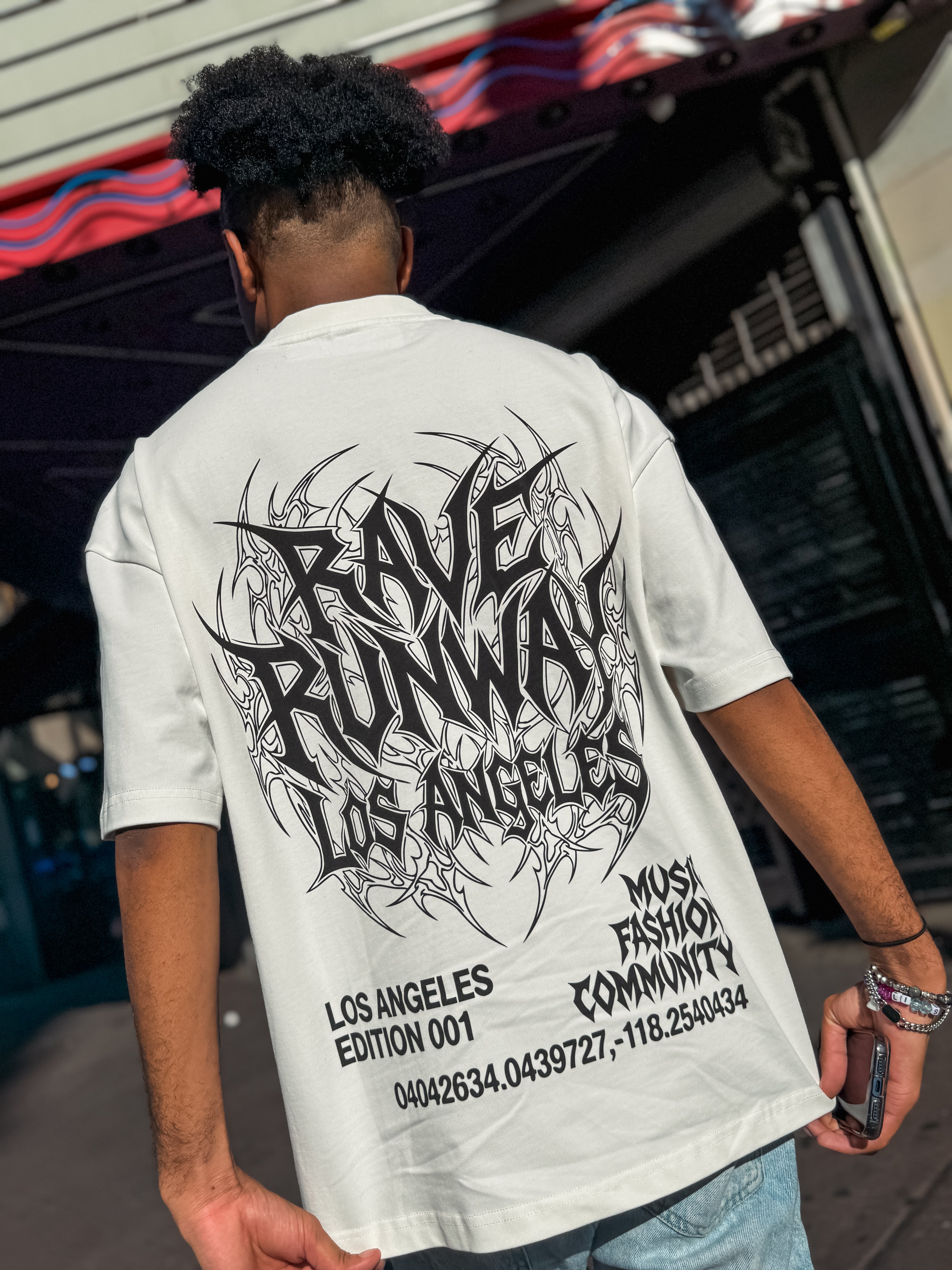 RAVE RUNWAY TEE | SPECIAL EDITION